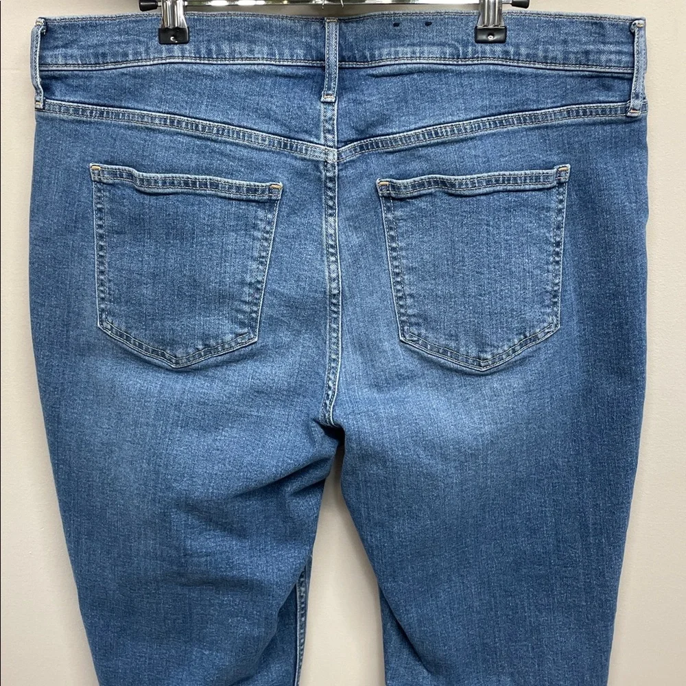 NWOT Gap Vintage Slim Mid Rise Raw Hem Medium Indigo Denim Jeans 34 / 18R